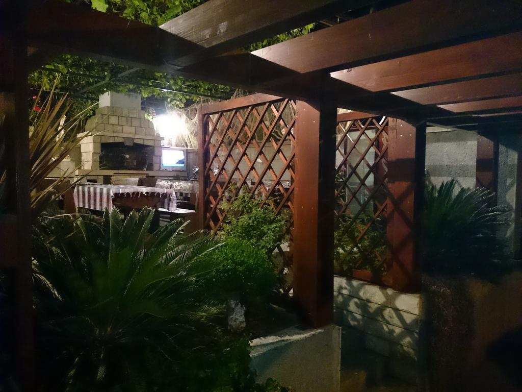 Apartments Sandra Тиват Экстерьер фото