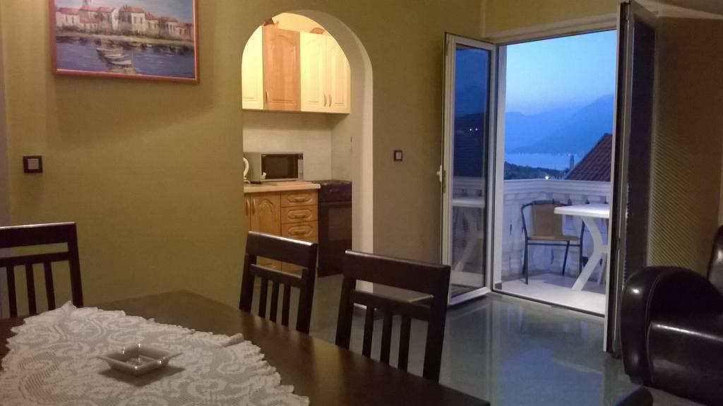 Apartments Sandra Тиват Экстерьер фото
