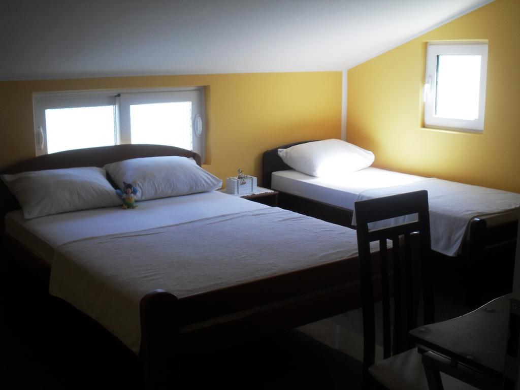 Apartments Sandra Тиват Экстерьер фото
