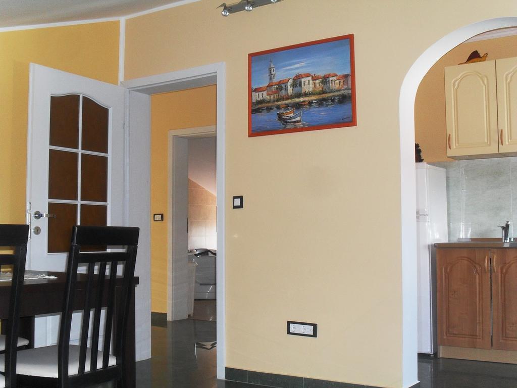 Apartments Sandra Тиват Экстерьер фото