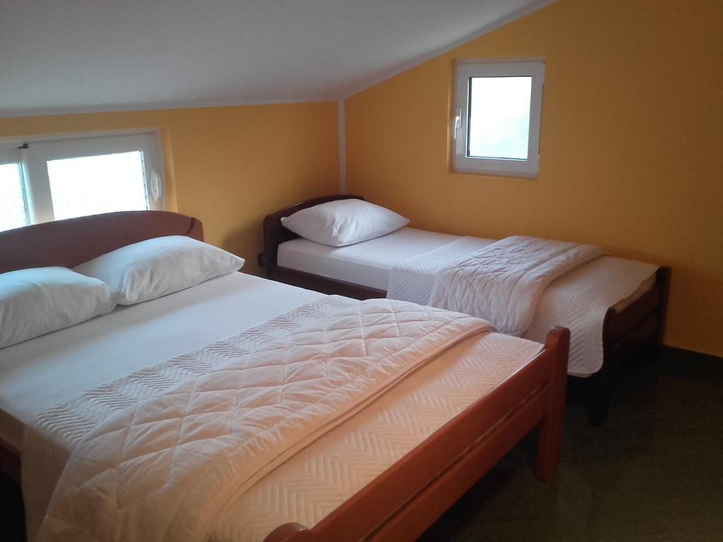 Apartments Sandra Тиват Экстерьер фото