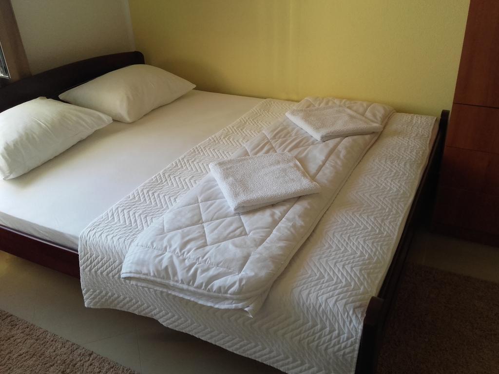 Apartments Sandra Тиват Экстерьер фото