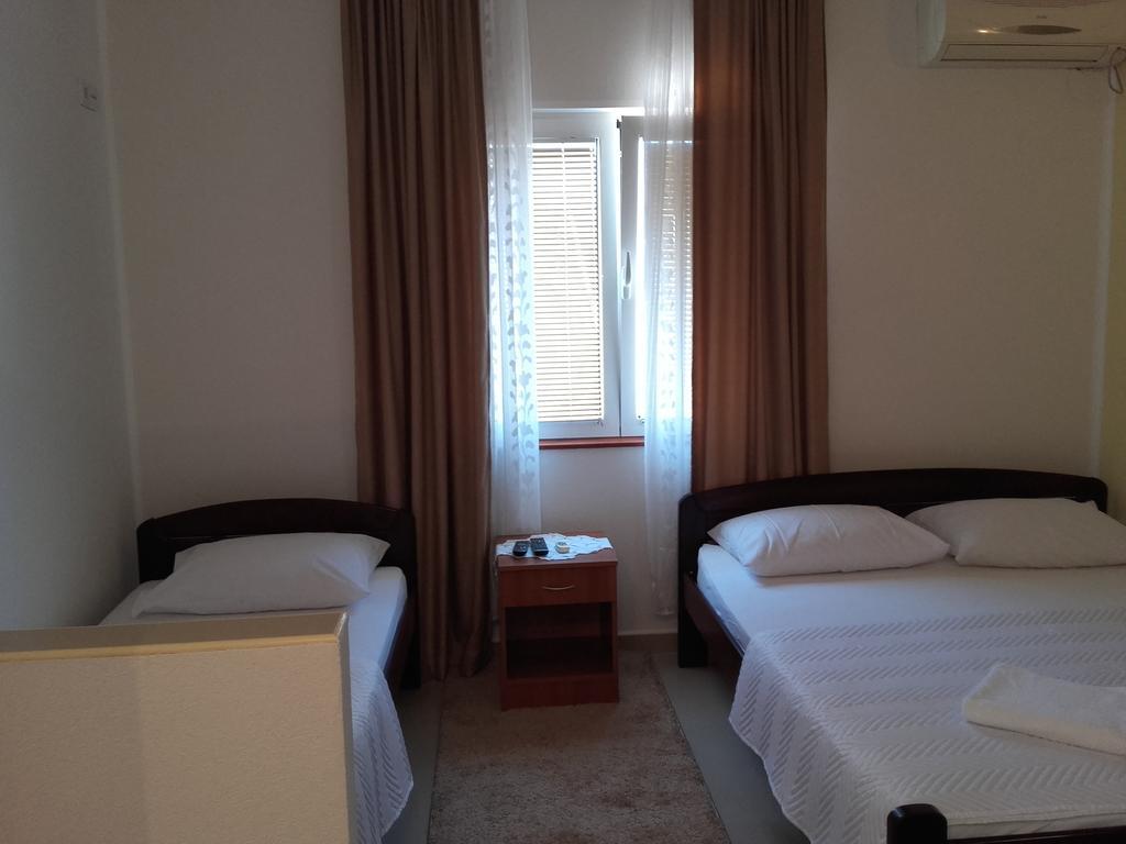 Apartments Sandra Тиват Экстерьер фото