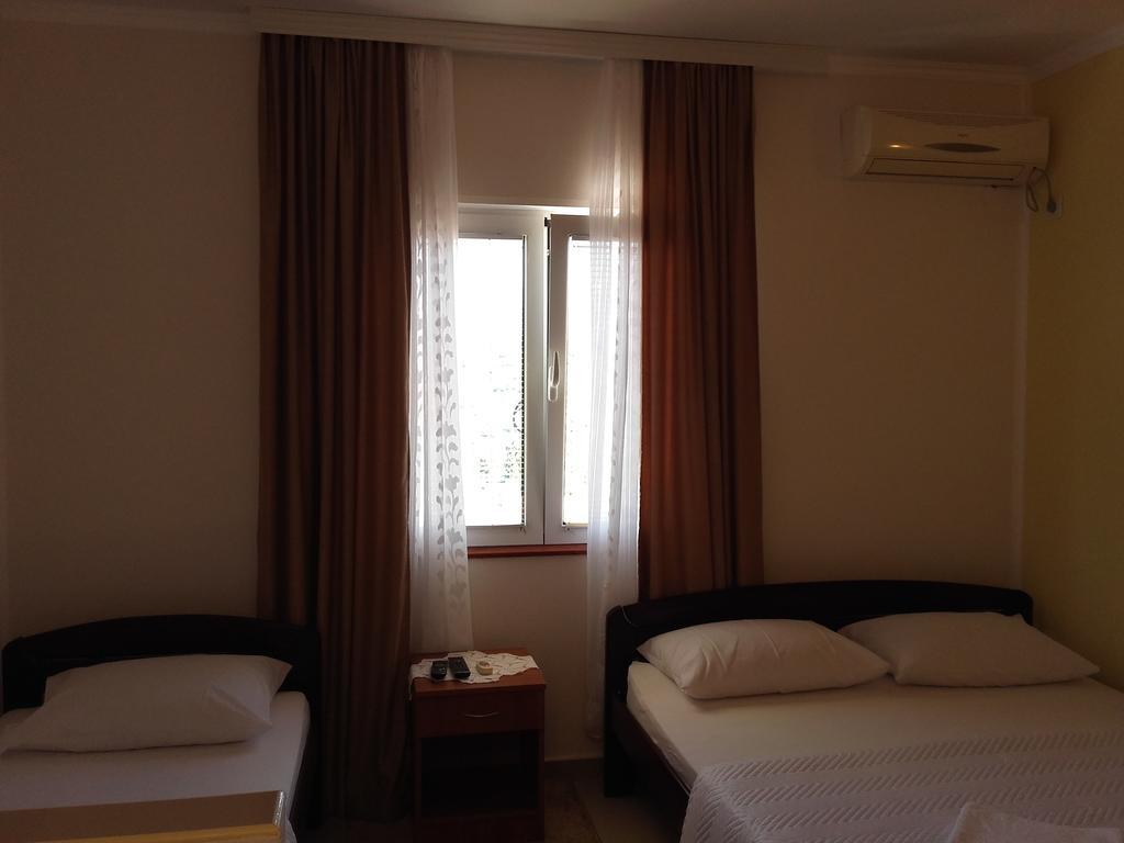 Apartments Sandra Тиват Экстерьер фото