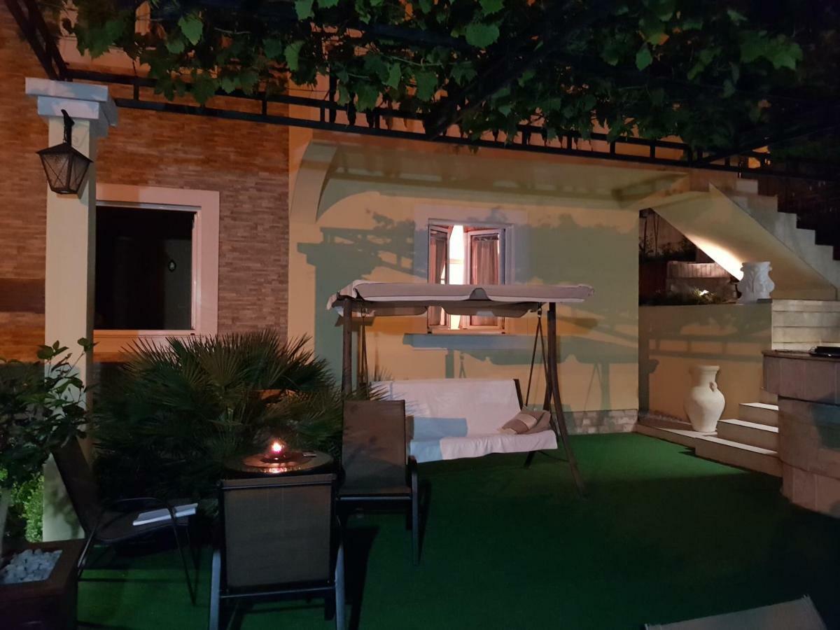 Apartments Sandra Тиват Экстерьер фото