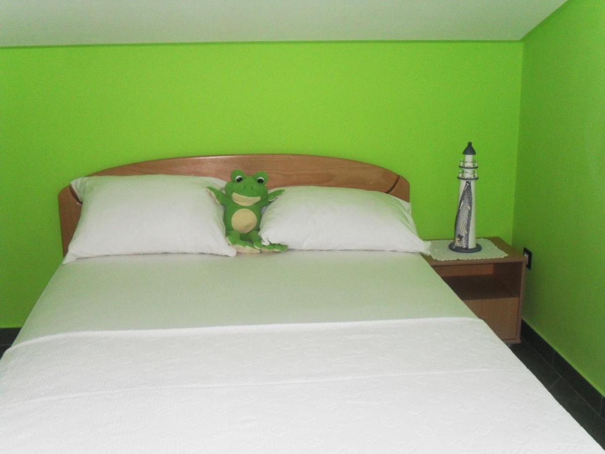 Apartments Sandra Тиват Экстерьер фото